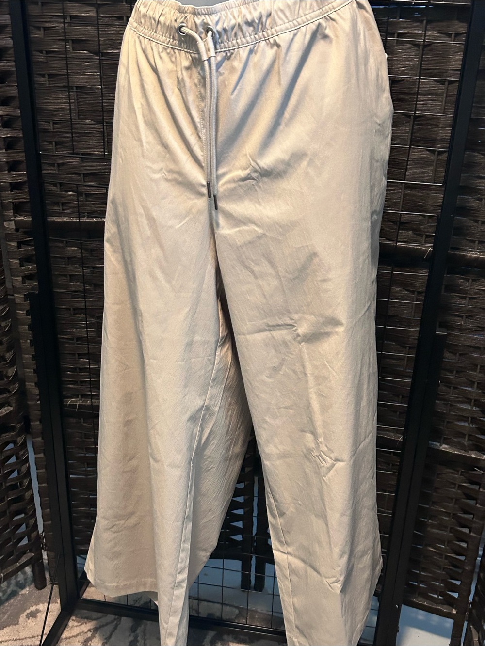 ATHLETA pantalon three-quarter midday Tan  crop pant Large NWT